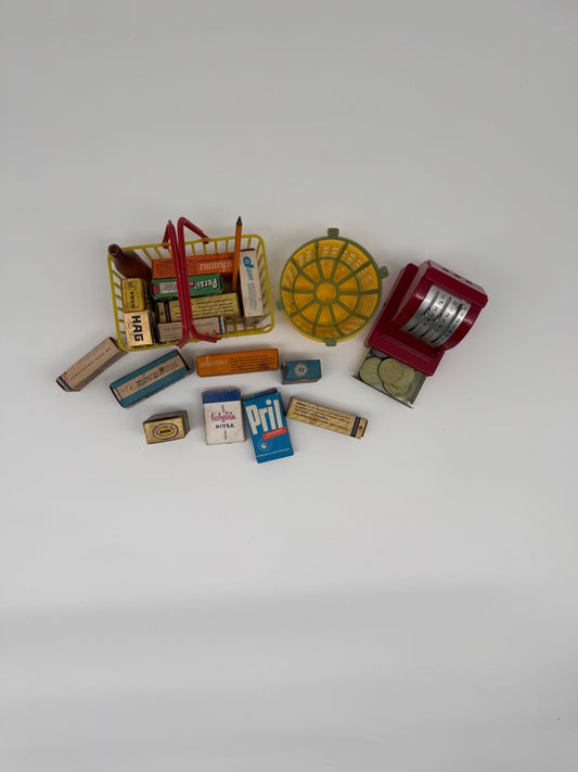 Antikes Puppen - Kaufladen Konvolut