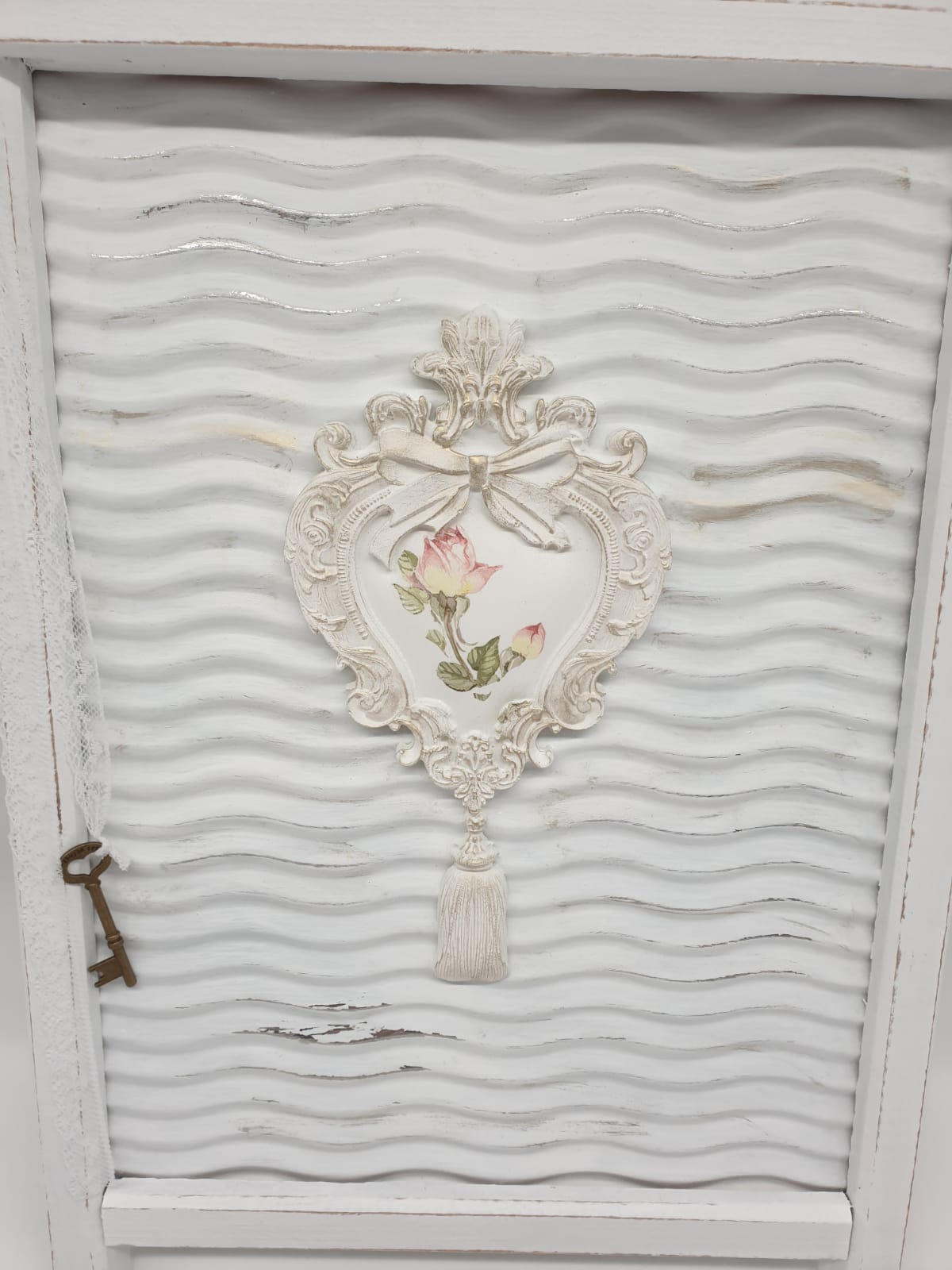 Shabby Chic Waschbrett Vintage Wanddeko Weiß – Landhausstil Deko aus Holz 46 x 29 cm